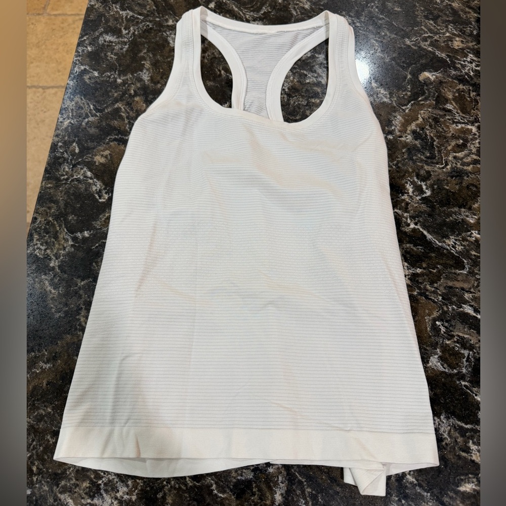 Lululemon swiftly tank waist length